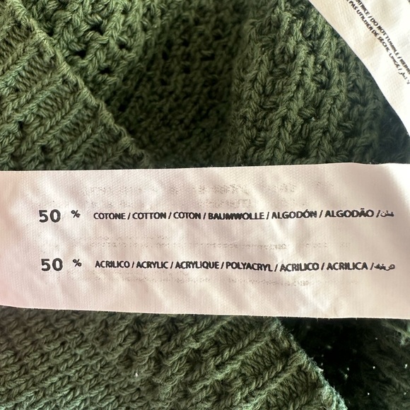 Alcott Green Cropped Crochet V-Neck Top - size UN/M - Picture 8 of 8